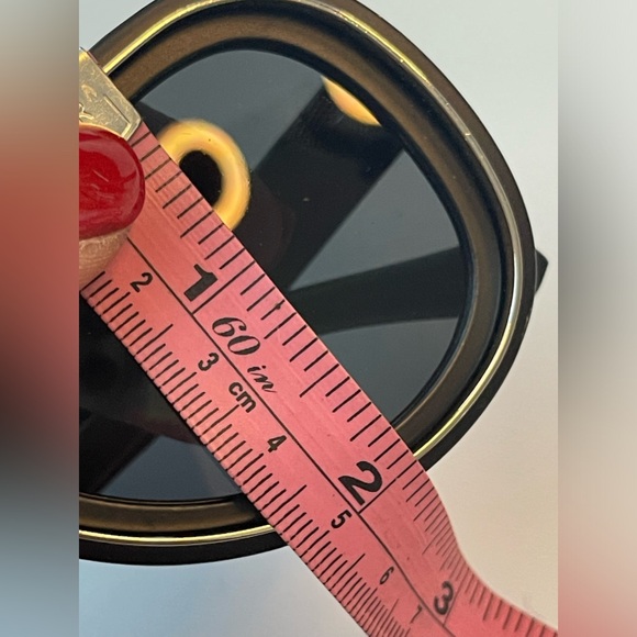 Black & Silver Aviator Style Sunglasses - Picture 10 of 11